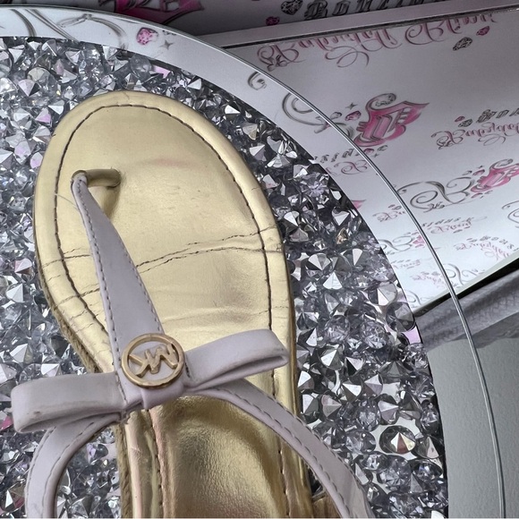 Michael Kors sandals gold charm MK logo white buckle ankle detail slip on - Picture 8 of 9